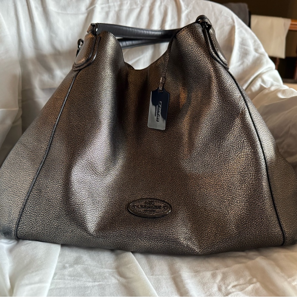 ✨COACH Gold Metallic Turn Lock Edie Shoulder Bag LIKE NEW